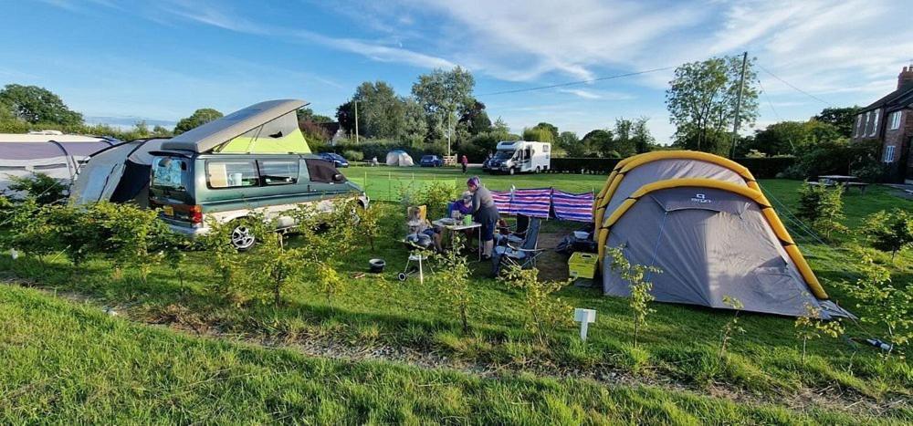 Glamping Tent At Abbey Green Farm Villa Уитчърч Екстериор снимка